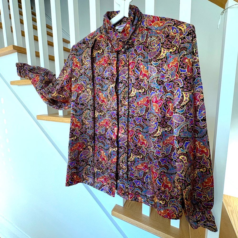 Vintage 80s colourful paisley blouse with fabric buttons